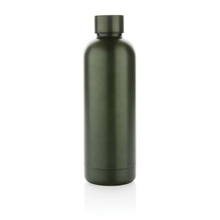  durable drinkware with a sleek design and spill-proof lid.