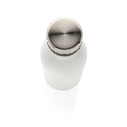  durable drinkware with a sleek design and secure lid.
