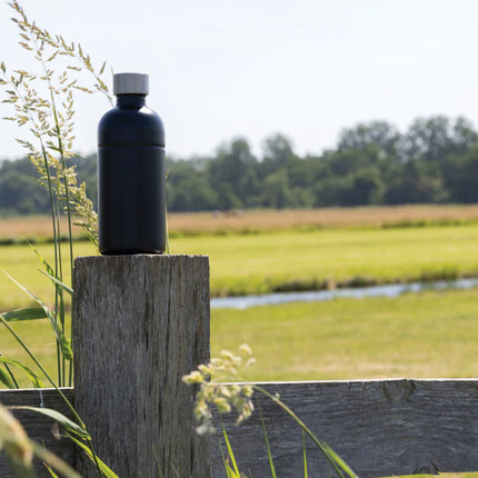  stainless steel drinkware with a sleek design and secure cap.