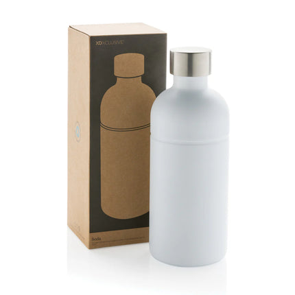  featuring a sleek stainless steel design for beverages.