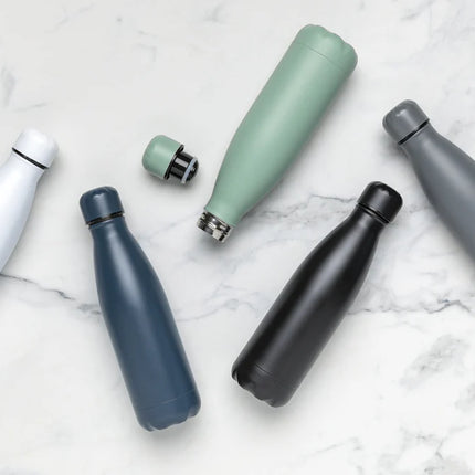 Stainless steel 500ml vacuum drinkware bottle from XD Collection in solid color