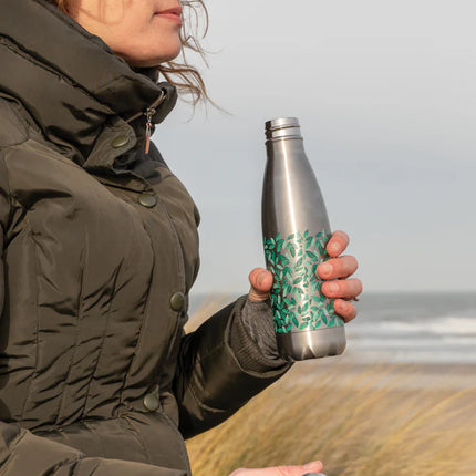  durable drinkware with a sleek design and secure lid.