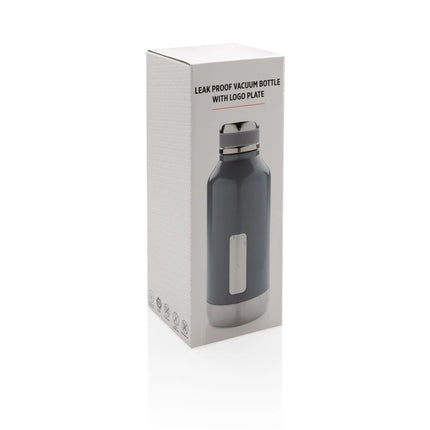  durable drinkware designed for keeping beverages hot or cold.