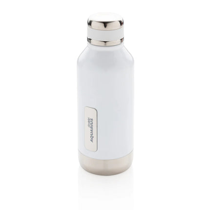 stainless steel drinkware with sleek design and secure lid.