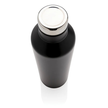 Stainless steel water bottle from XD Collection with a sleek modern design