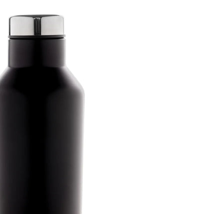Stainless steel water bottle from XD Collection with modern design