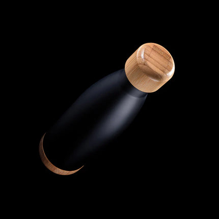 Stainless steel vacuum drinkware from XD Collection with bamboo lid and base