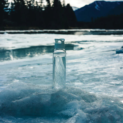  eco-friendly drinkware with a sleek design and secure cap.