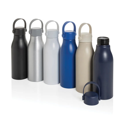 Pluto RCS Certified recycled aluminum 680ml drinkware bottle by XD Collection with sleek silver finish and ergonomic design.