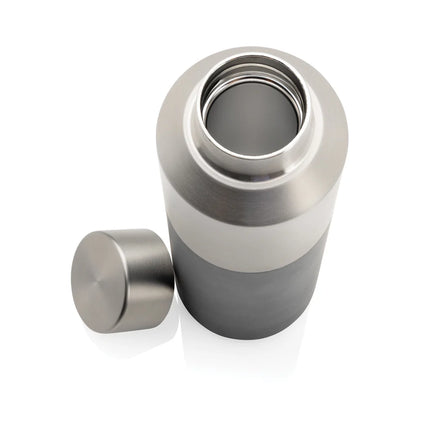  with sleek design and secure screw-top lid.