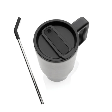  durable design and insulated body.