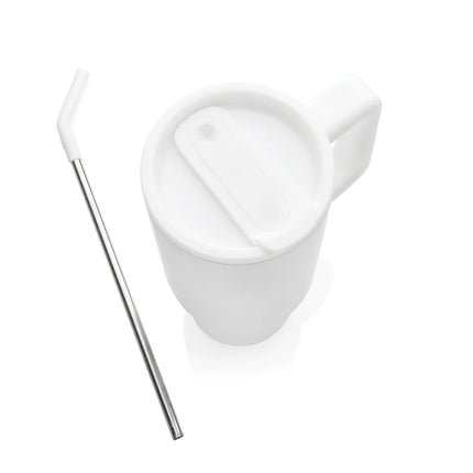  900ml drinkware with a sleek