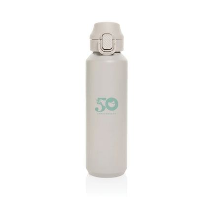 XD Collection Via RCS Re-steel lockable sport bottle 600ML in black with a screw-top lid and ergonomic design.