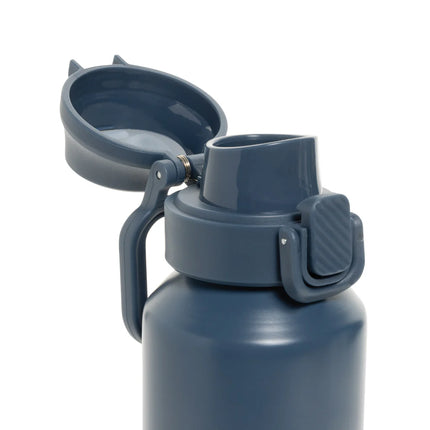  stainless steel drinkware with secure lid and ergonomic design.