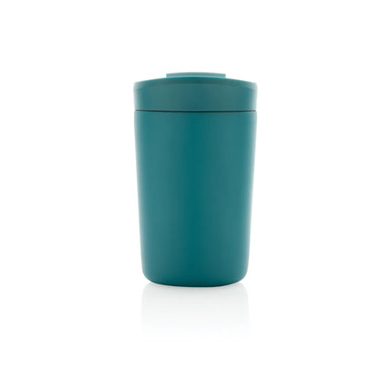  durable design for hot or cold beverages.