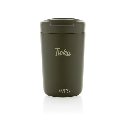 stainless steel drinkware with a sleek design and secure lid for on-the-go use.