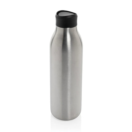  stainless steel drinkware with a sleek design and secure lid.
