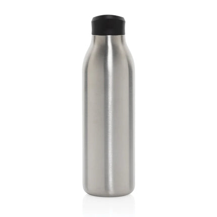  stainless steel drinkware with a sleek design and secure lid.