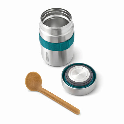  designed for keeping food fresh and warm.