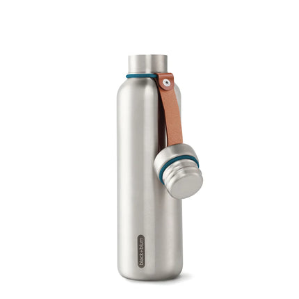 Large 750ml insulated water bottle by Black + Blum