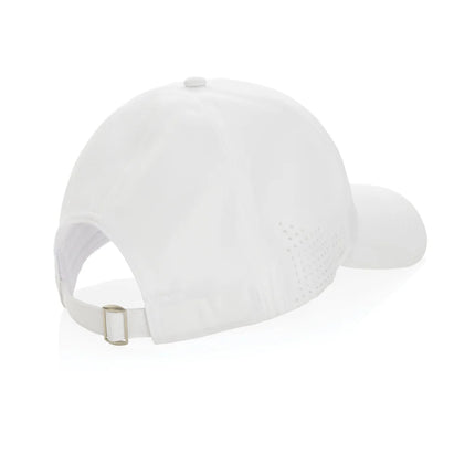  with a curved brim.