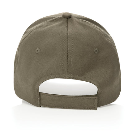  showcasing its eco-friendly design and casual headwear style.