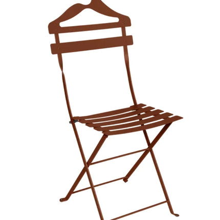  stylish design for outdoor or indoor use.