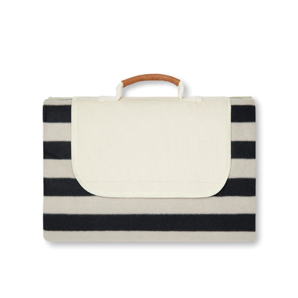 Vinga Alb GRS Collection luxury RPET fleece outdoor picnic blanket with soft, durable fabric and stylish design.
