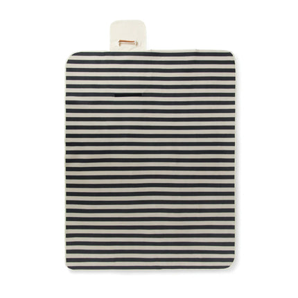 Vinga Alb GRS RPET picnic blanket outdoors, medium size, featuring colorful patterned fabric from the Alb Collection.