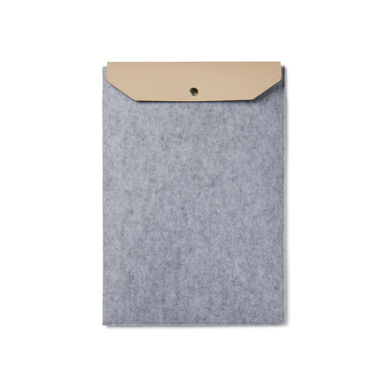 Vinga Albo GRS recycled felt 17-inch laptop sleeve with PU flap and melange finish, designed for bags and travel.