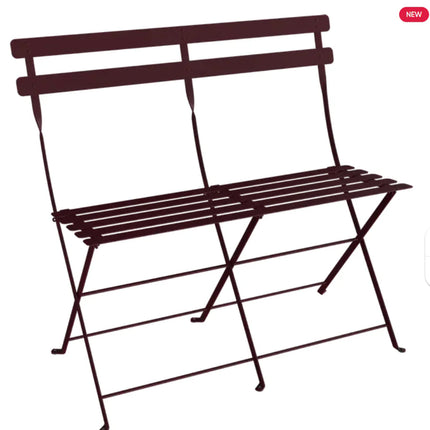  compact design for indoor or outdoor use.