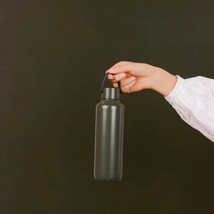 Baltimore Collection RCS Recycled Stainless Steel Vacuum Bottle 600 ML With Minimalist PU Handle And Black Accents - hospitality