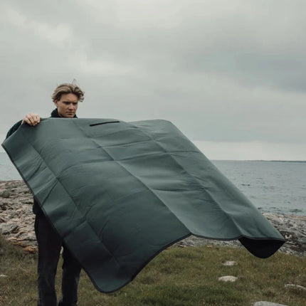 Baltimore RCS Picnic Blanket From The Baltimore Collection In Premium Wool Blend - hospitality