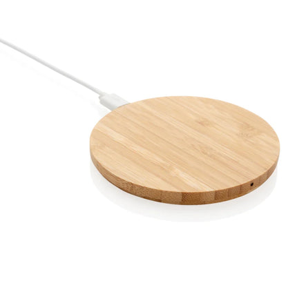 Bamboo 5W round wireless charger - hospitality