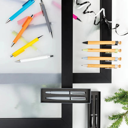 Bamboo pen with wheatstraw clip - hospitality