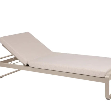 Bellevie Premium Sunlounger - hospitality