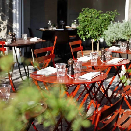  suitable for six seats in restaurant or hotel settings.Round Table Fermob7913.0Willow Green