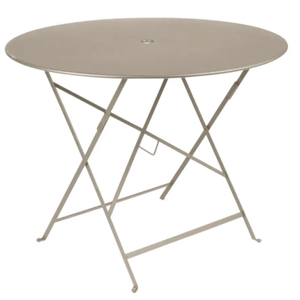  ideal for restaurant or hotel outdoor spaces.Round Table Fermob7913.0Willow Green
