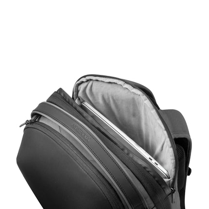 Bizz Backpack - hospitality