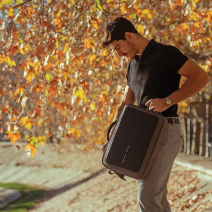 Bobby Bizz 2.0 anti-theft backpack & briefcase - hospitality