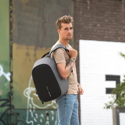 Bobby Hero Regular, Anti-theft backpack - hospitality