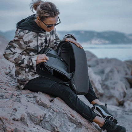 Bobby Hero Regular, Anti-theft backpack - hospitality
