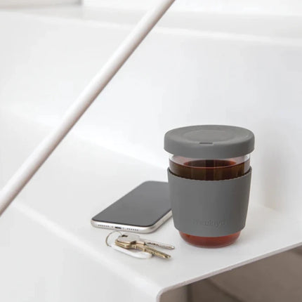 Borosilicate glass with silicone lid and sleeve - hospitality