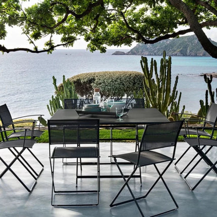 CARACTÈRE Table 128 x 128 cm Eight Seater - hospitality