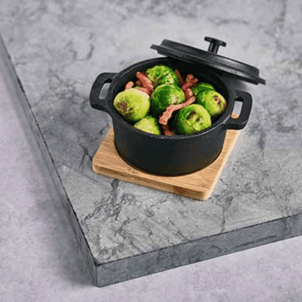 Cast iron soup dish with a wooden base, 250ml 135x105(H)80mm - hospitality