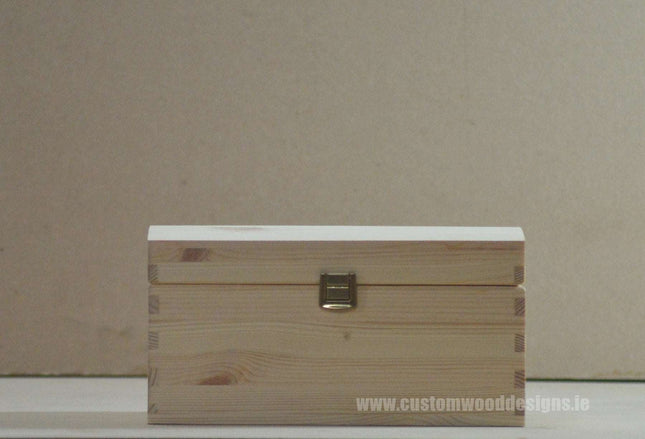 Unbranded pine wood chest box with dimensions 26x16x13.5 cm