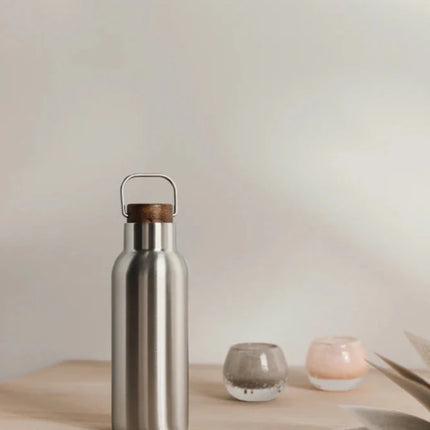 Ciro RCS Collection Recycled Stainless Steel Vacuum Bottle 580ml With Acacia Wood Lid And Metal Loop - hospitality
