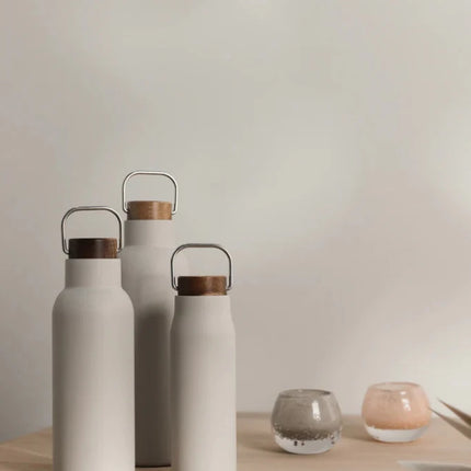 Ciro RCS Collection Recycled Stainless Steel Vacuum Bottle 580ml With Acacia Wood Lid And Metal Loop - hospitality