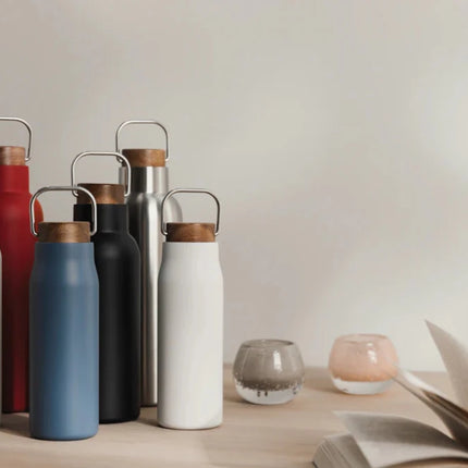 Ciro RCS Collection Recycled Stainless Steel Vacuum Bottle 580ml With Acacia Wood Lid And Metal Loop - hospitality