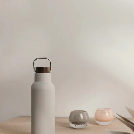 Ciro RCS Collection Recycled Stainless Steel Vacuum Bottle 580ml With Acacia Wood Lid And Metal Loop - hospitality